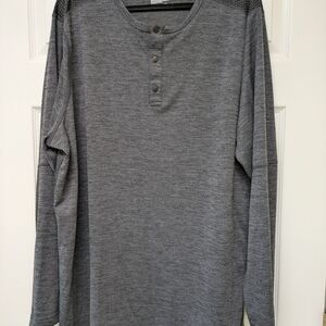 Men's Gray Long-Sleeve Henley Shirt - Classic Casual